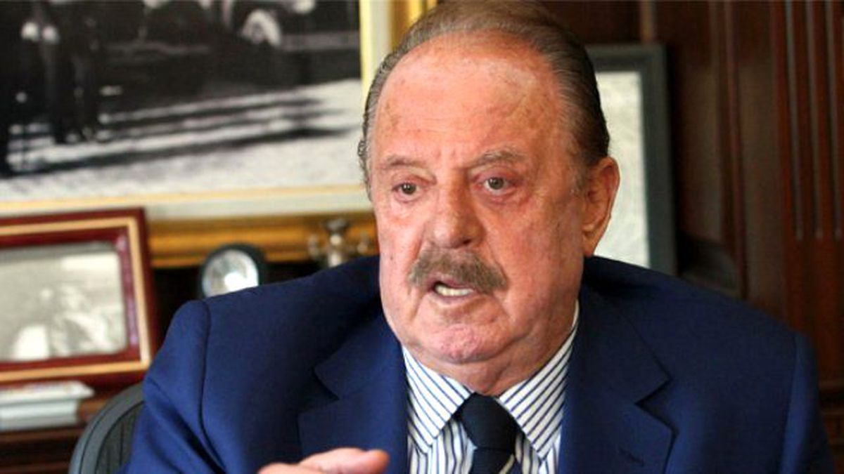 İlhan Cavcav: Benim Olduğum Yerde Şerefsizlik Olmaz