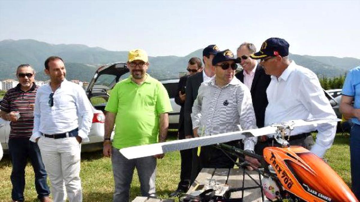 Kartepe\'de Model Uçak Şenliği