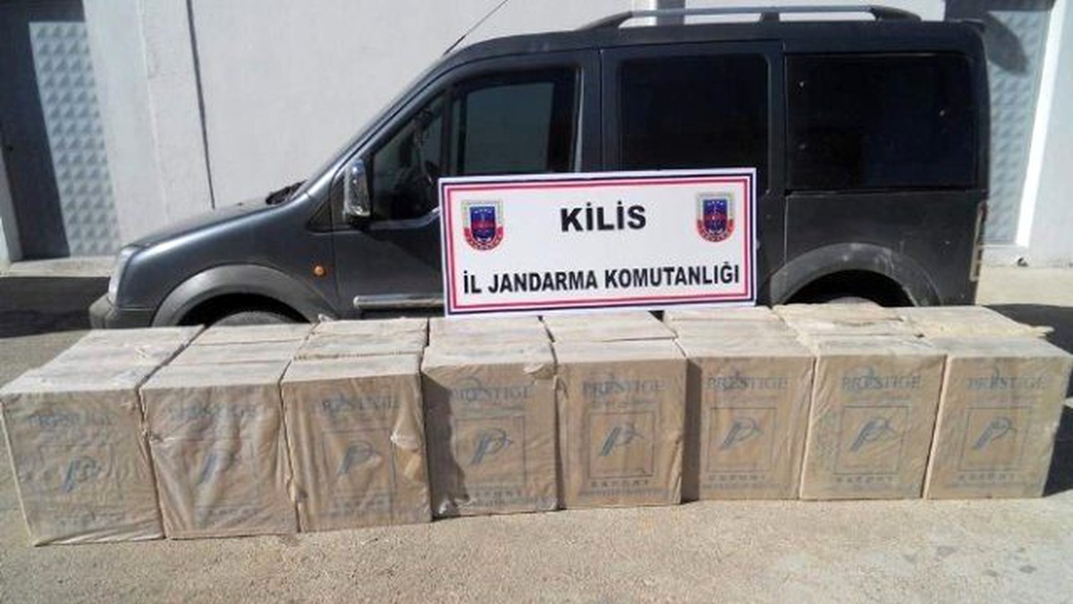 Kilis\'te 63 Bin Paket Sigarayla 59 Kilo Esrar Ele Geçirildi