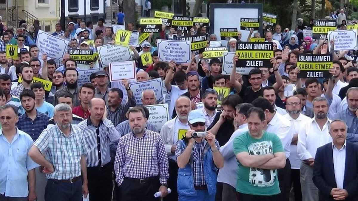 Konya\'dan Mursi\'ye Destek