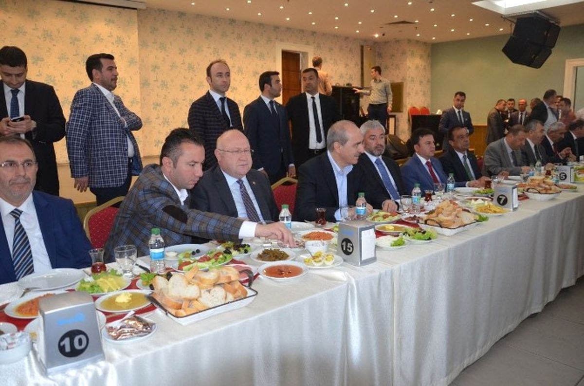 Kurtulmuş: "Toplu Halde de Gelseler İmam Hatiplerin Önünü Kesmeye Yetmez"