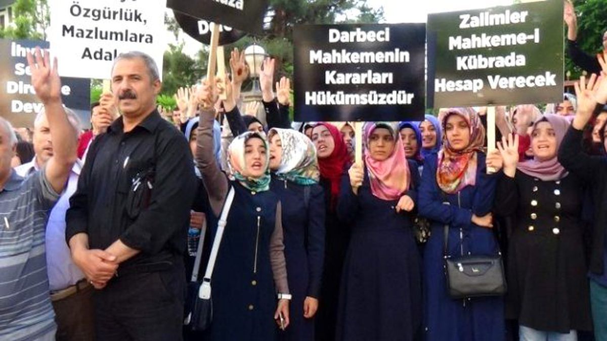 Mısır\'da Verilen İdam Kararları Siirt\'te Protesto Edildi