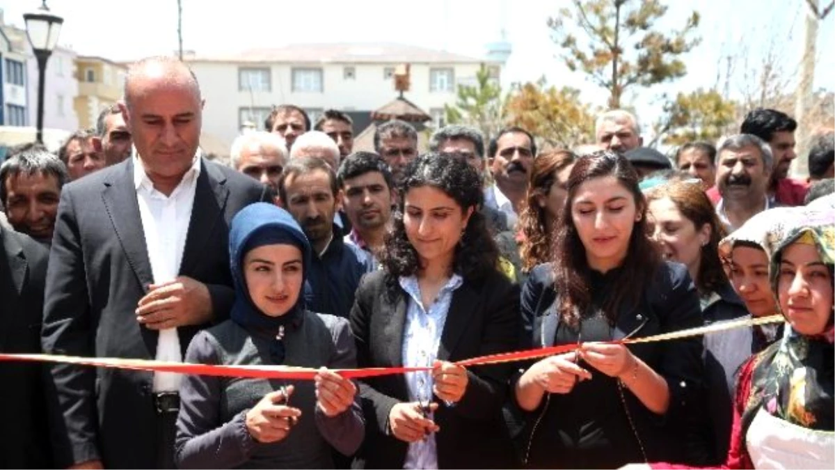 Özalp Belediyesi Yöresel Yemeler Mutfağı Açtı