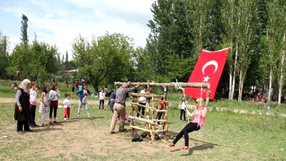 Balkan Türkleri Iğdır\'da Ata Geleneklerini Sürdürüyor