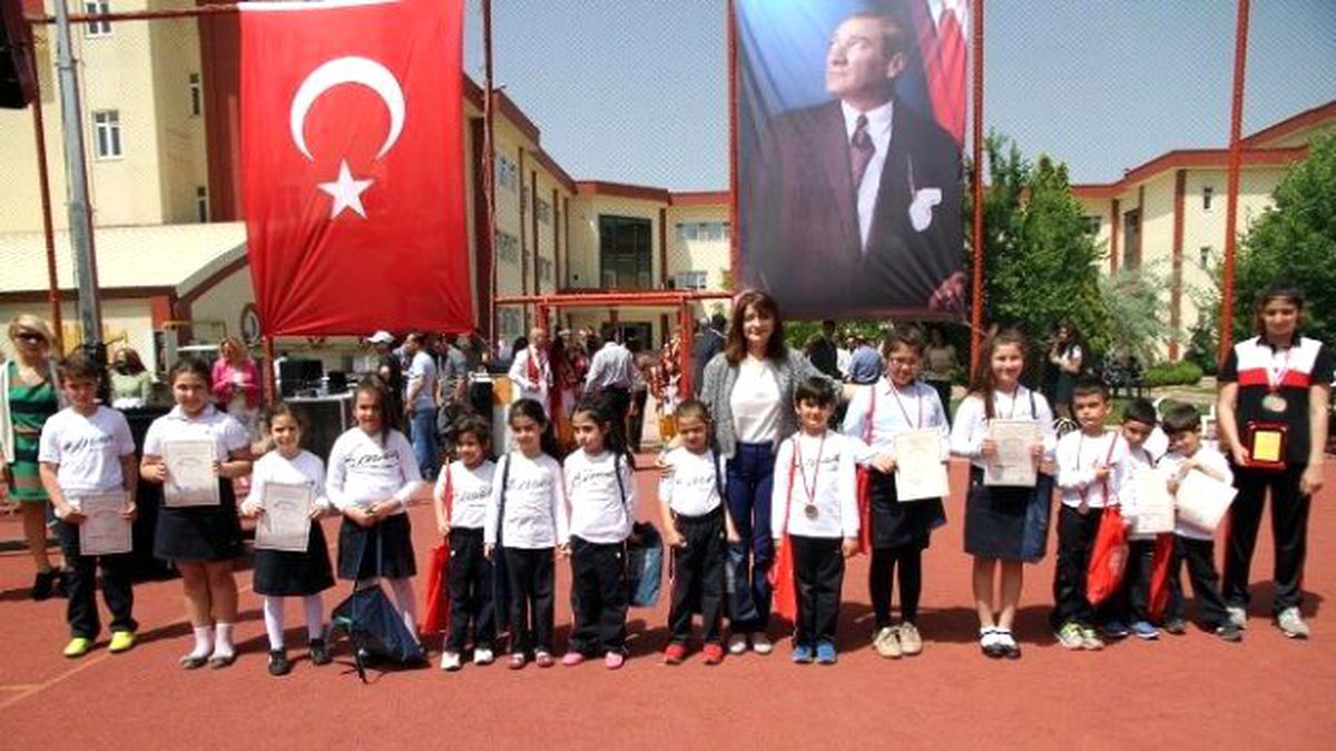 Özel Sanko Okulları\'nda 19 Mayıs Coşkusu