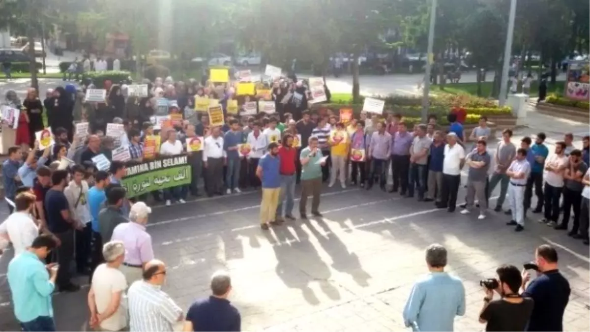 Sakarya'da Muhammed Mursi Protestosu Gerçekleşti