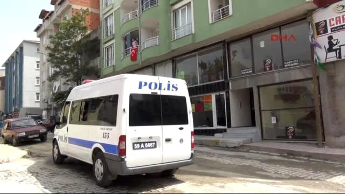 Tekirdağ Saray\'da Kullanılmayan Hdp Bürosunda Polis Nöbeti