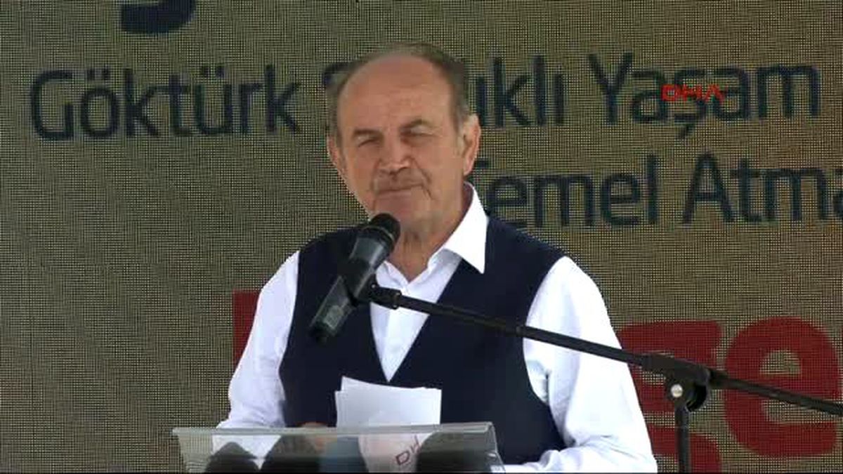 Topbaş İstedi, Eyüp\'te Yeni Yapılacak Parkın Adı \'Özgecan Arslan\' Oldu