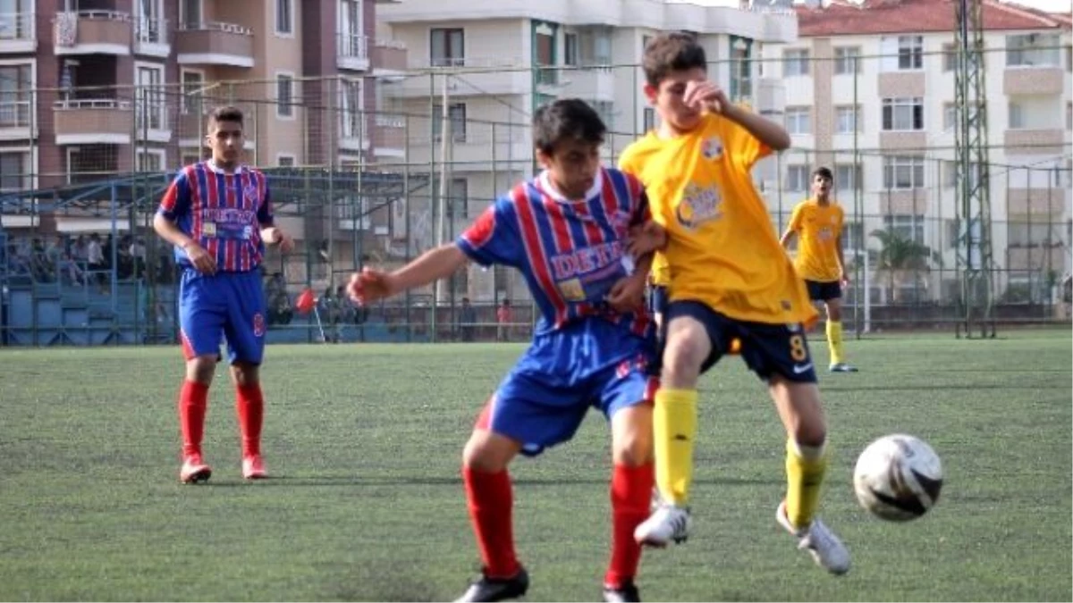 Yalova\'da Derincespor Turladı