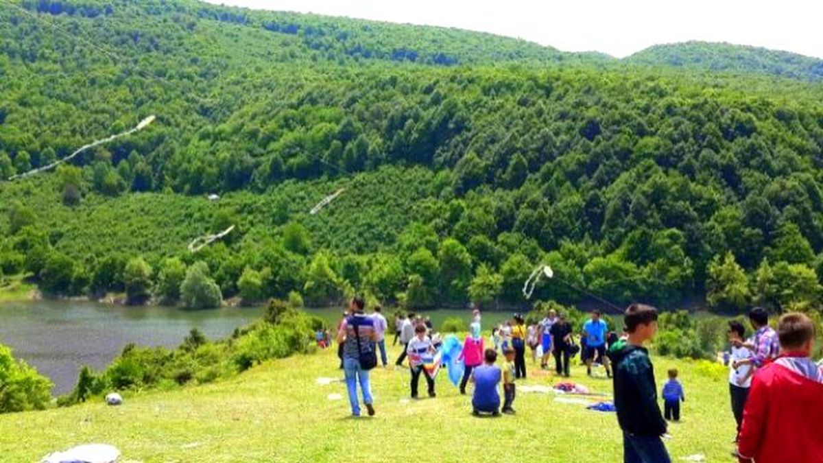 Yığılca Uçurtma Etkinliği Renkli Görüntüler Oluşturdu