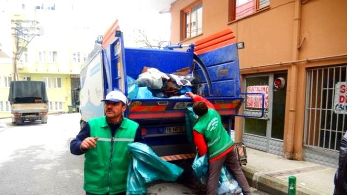 Yıldırım Çevre Timleri Atıkları Ekonomiye Geri Kazandırıyor