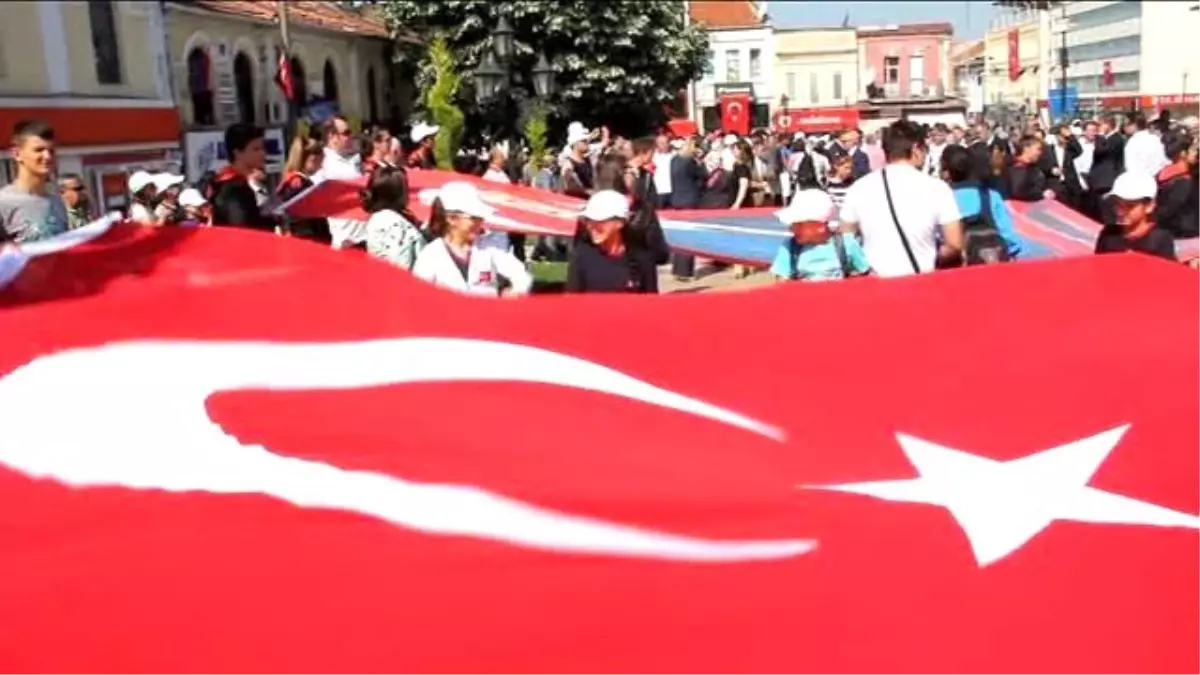 19 Mayıs Atatürk\'ü Anma, Gençlik ve Spor Bayramı