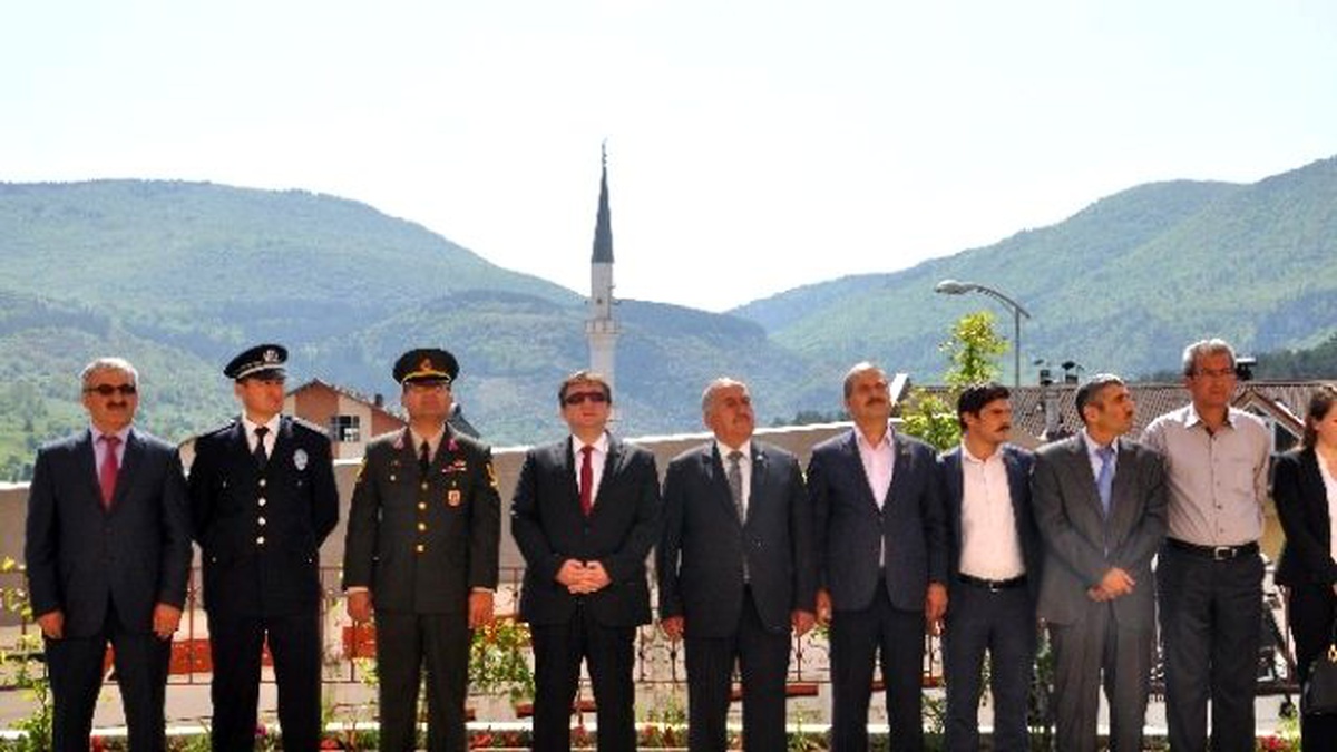 19 Mayıs Atatürk\'ü Anma, Gençlik ve Spor Bayramı Pınarbaşı\'nda Kutlandı