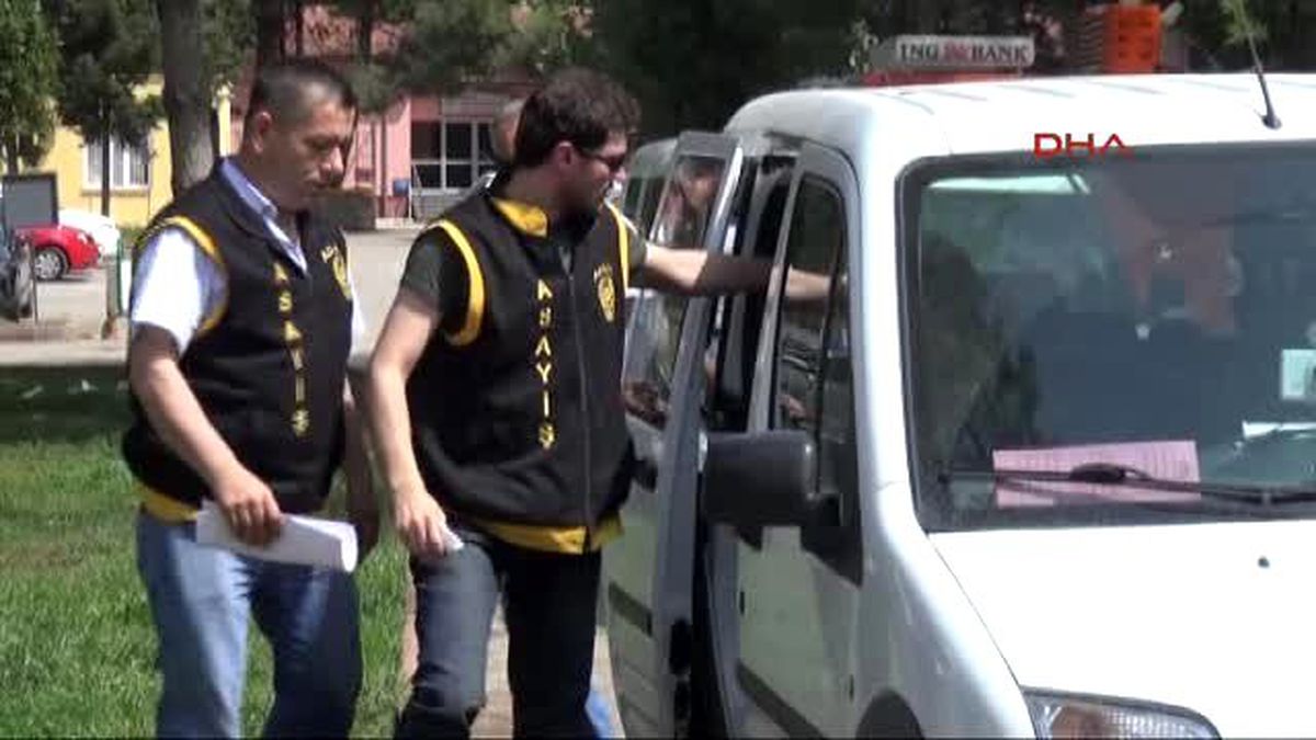 Adana Mesai Arkadaşını Servis Aracını Hızlı Kullandığı İçin Ölmüş