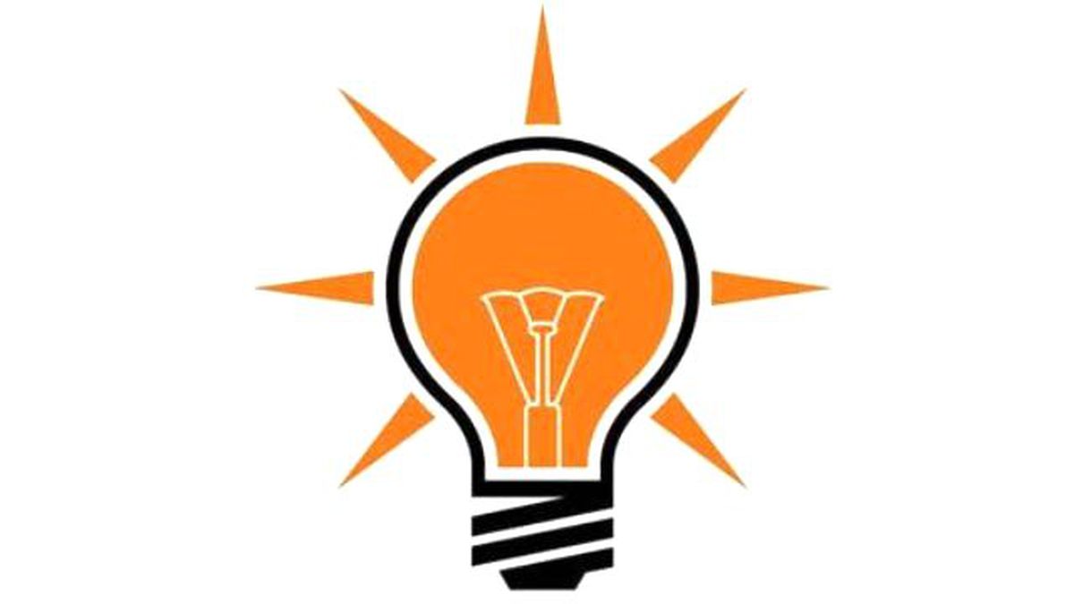 AK Parti\'de İki İstifa
