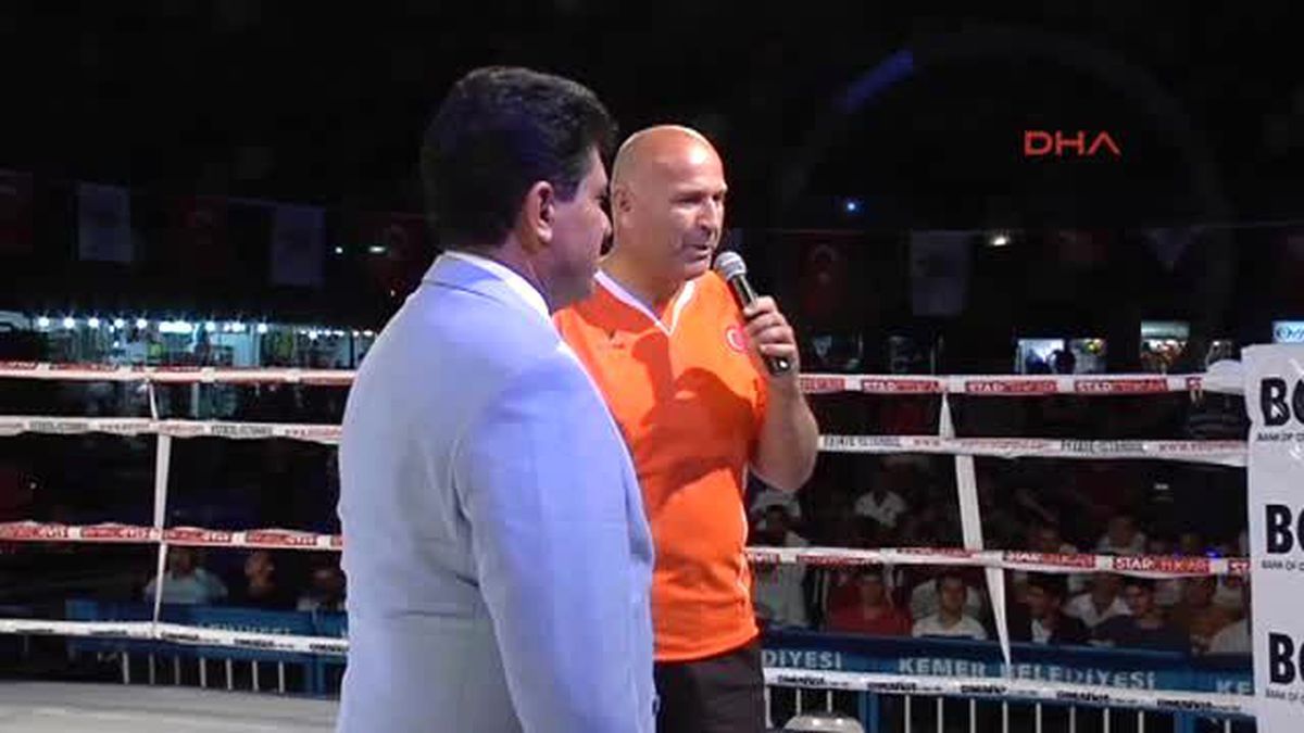 Antalya Kick Boks Yıldızları Kemer\'de Ringe Çıktı