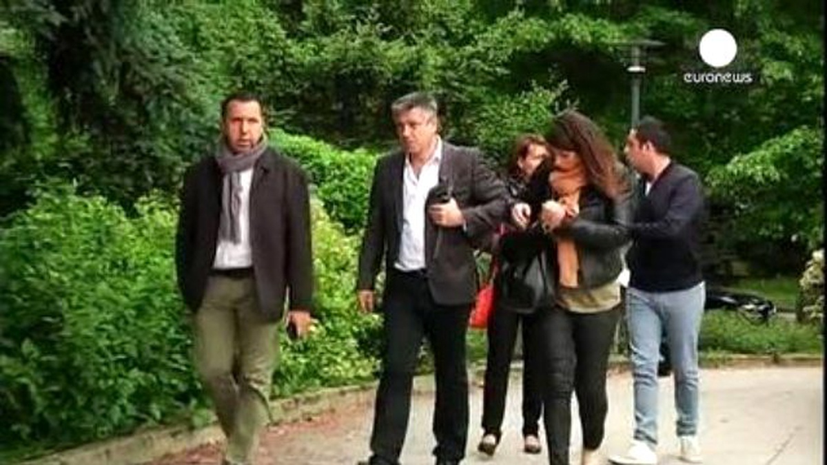 Banliyö İsyanına Yol Açan Polisler Beraat Etti
