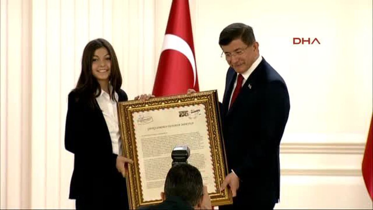 Başbakan Davutoğlu, 81 İlden Gelen Gençlik Temsilcilerini Kabul Etti 7