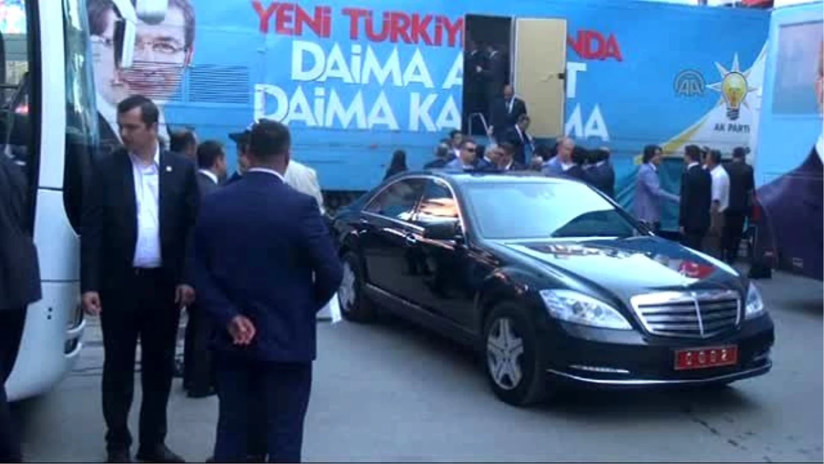 Başbakan Davutoğlu, Düzce\'ye Gitti