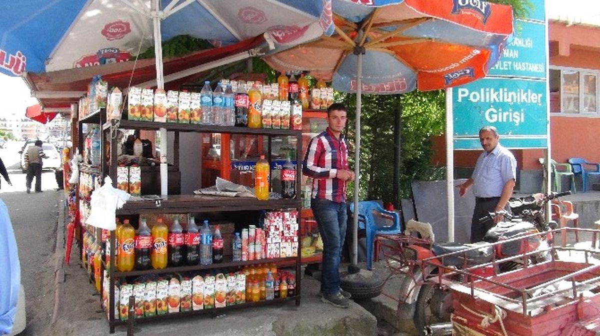 Batman\'da Mini Büfeden 9 Bin Lira Çalındı