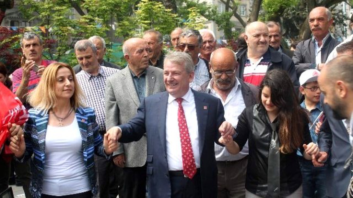 CHP\'de 19 Mayıs Atatürk\'ü Anma, Gençlik ve Spor Bayramı Coşkusu