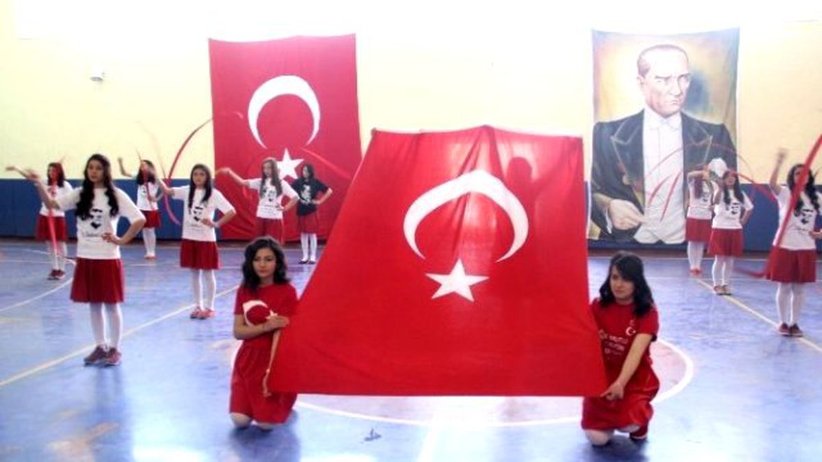 Çıldır\'da 19 Mayıs Kutlamaları