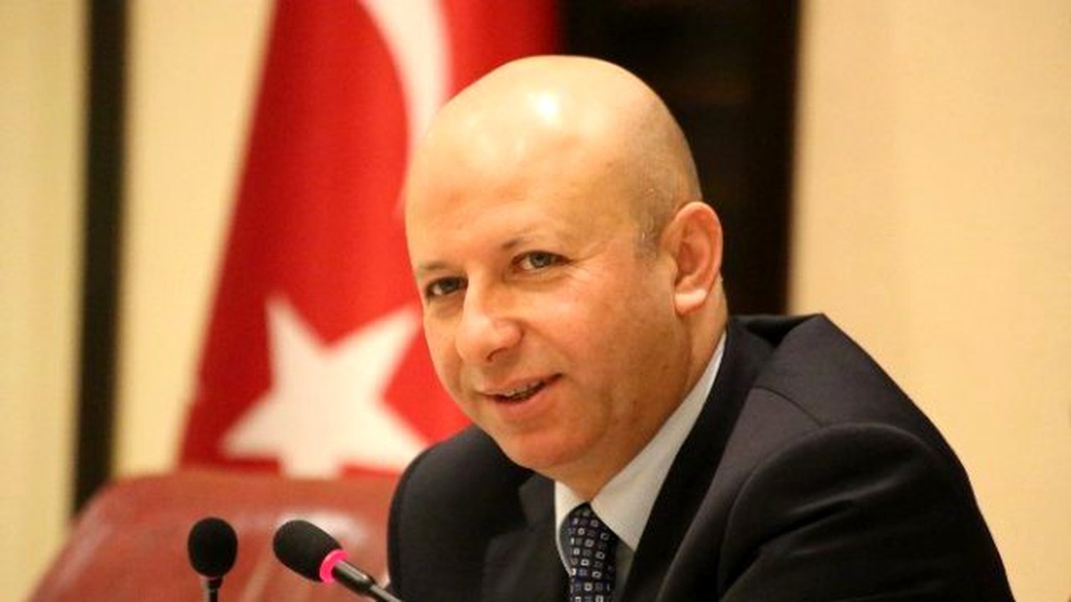Çolakbayrakdar, "Gençler Türkiye\'nin Servetidir"