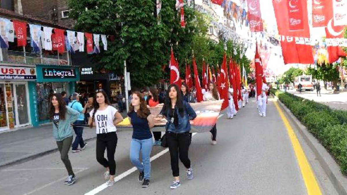 Çorum\'da 19 Mayıs Kutlamaları