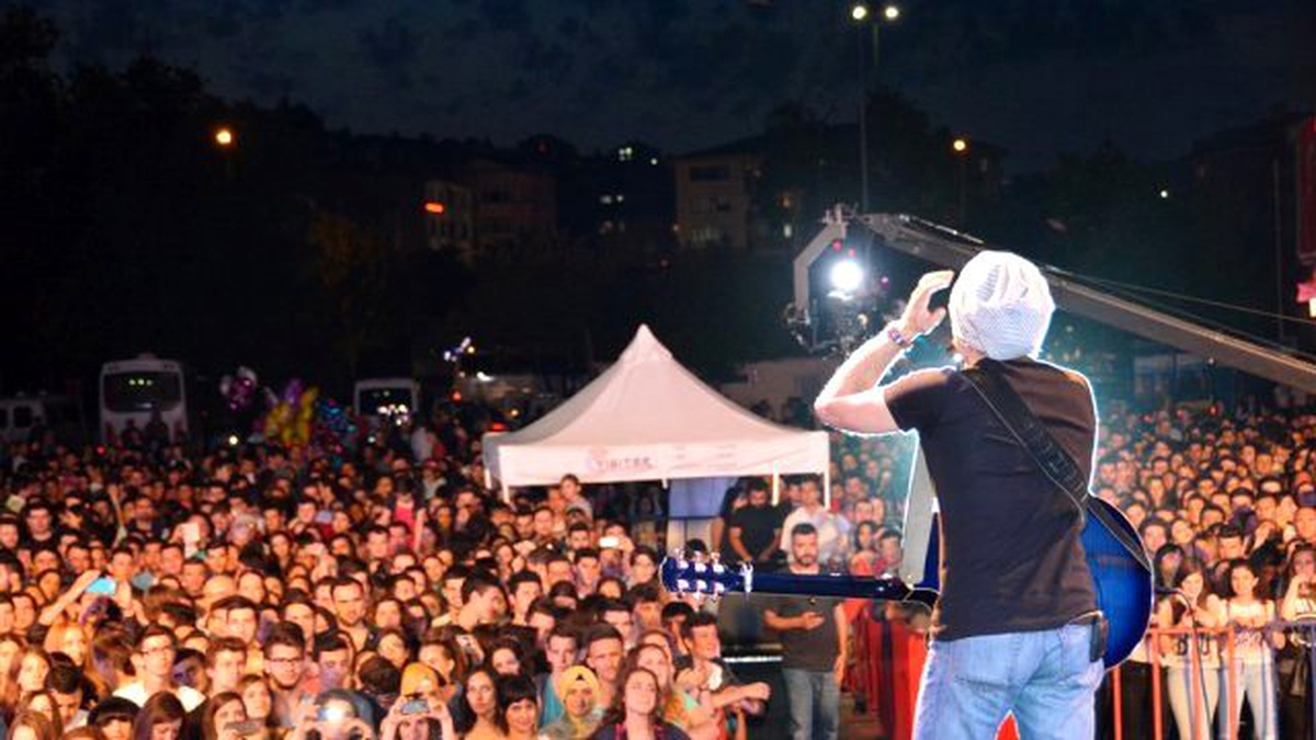 Coşkulu 19 Mayıs Yürüyüşü