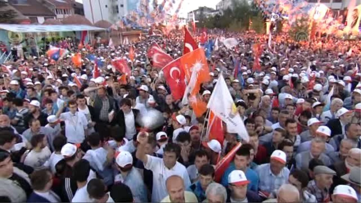 Davutoğlu: "18 Yaşındaki Gençlerimizle \'Çocuk\' Diye Alay Ettiler"