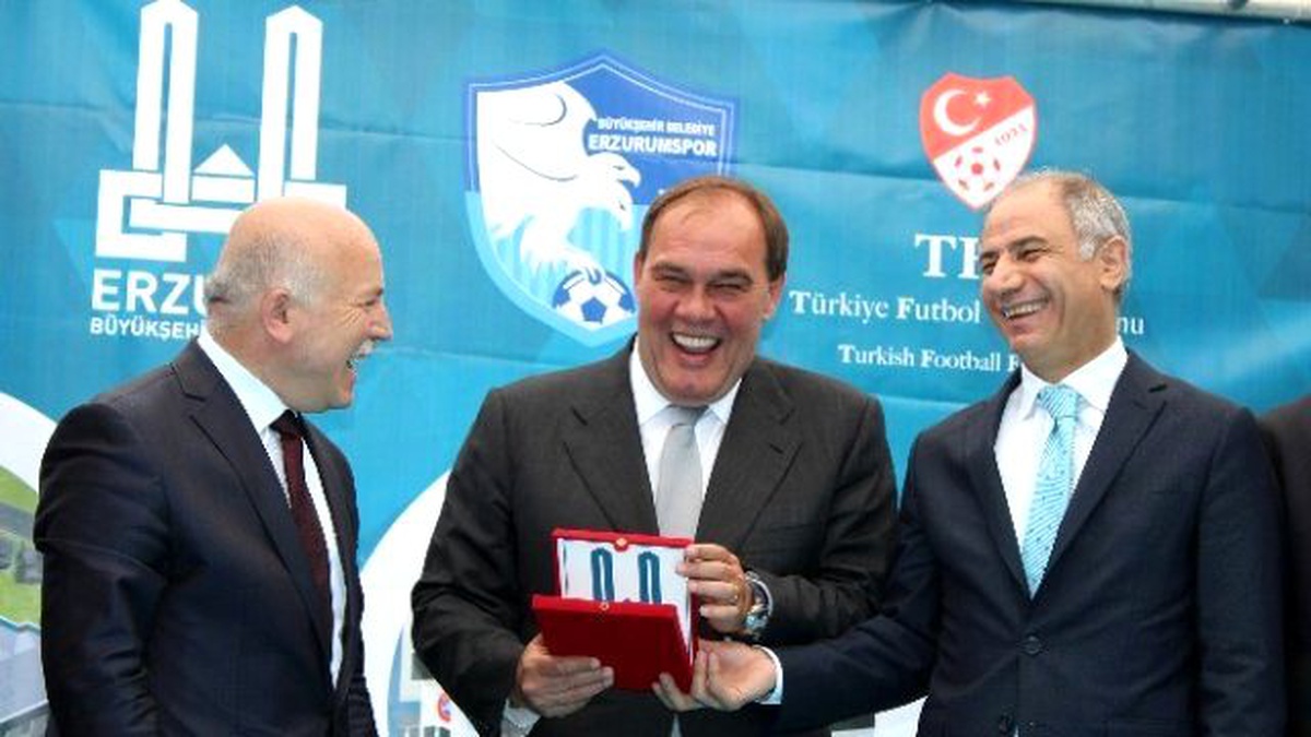 Demirören: "Türk Futbolunu Hak Ettiği En Üst Seviyeye Taşıyalım"