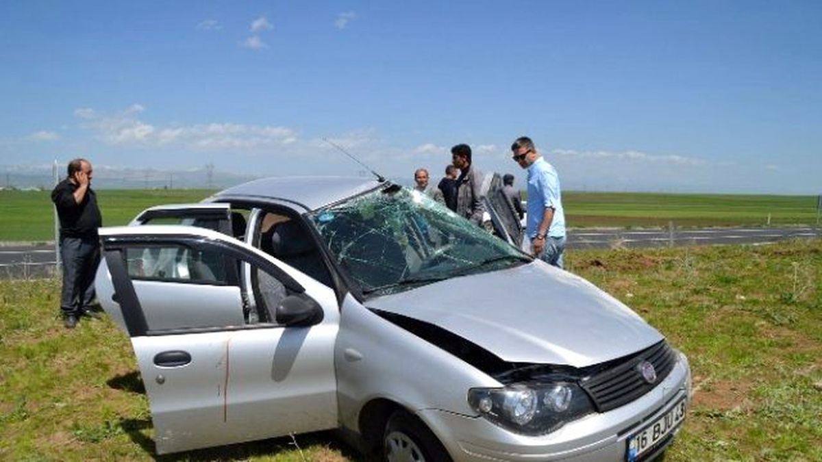 Eleşkirt\'te Trafik Kazası: 6 Yaralı