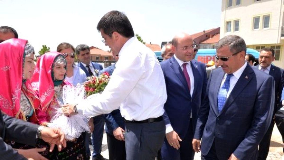 Emet\'e 200 Öğrenci Kapasiteli Kız Öğrenci Yurdu