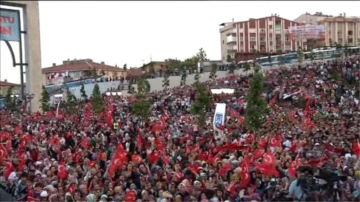 Erdoğan: "Terör Örgütlerinin Silahsızı Var, Silahlısı Var"