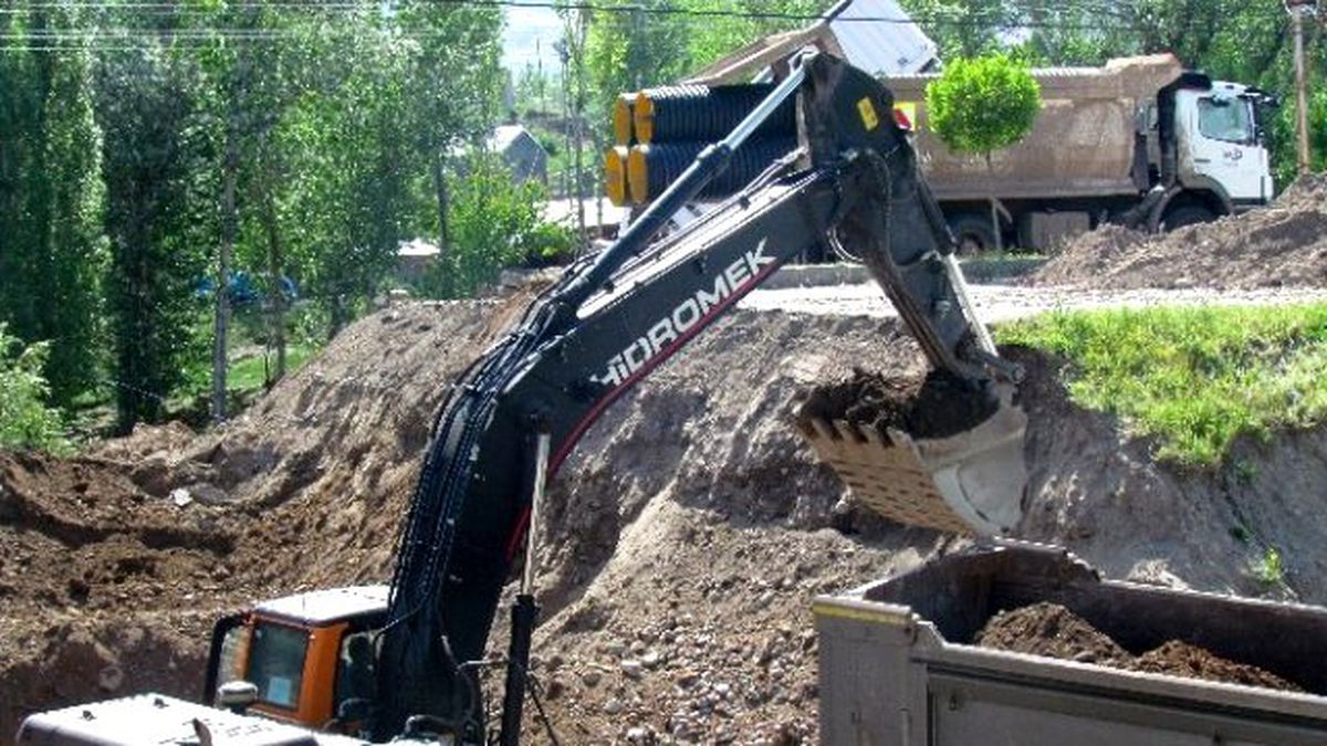 Erzurum-ığdır Karayolu Ulaşıma Kapatıldı