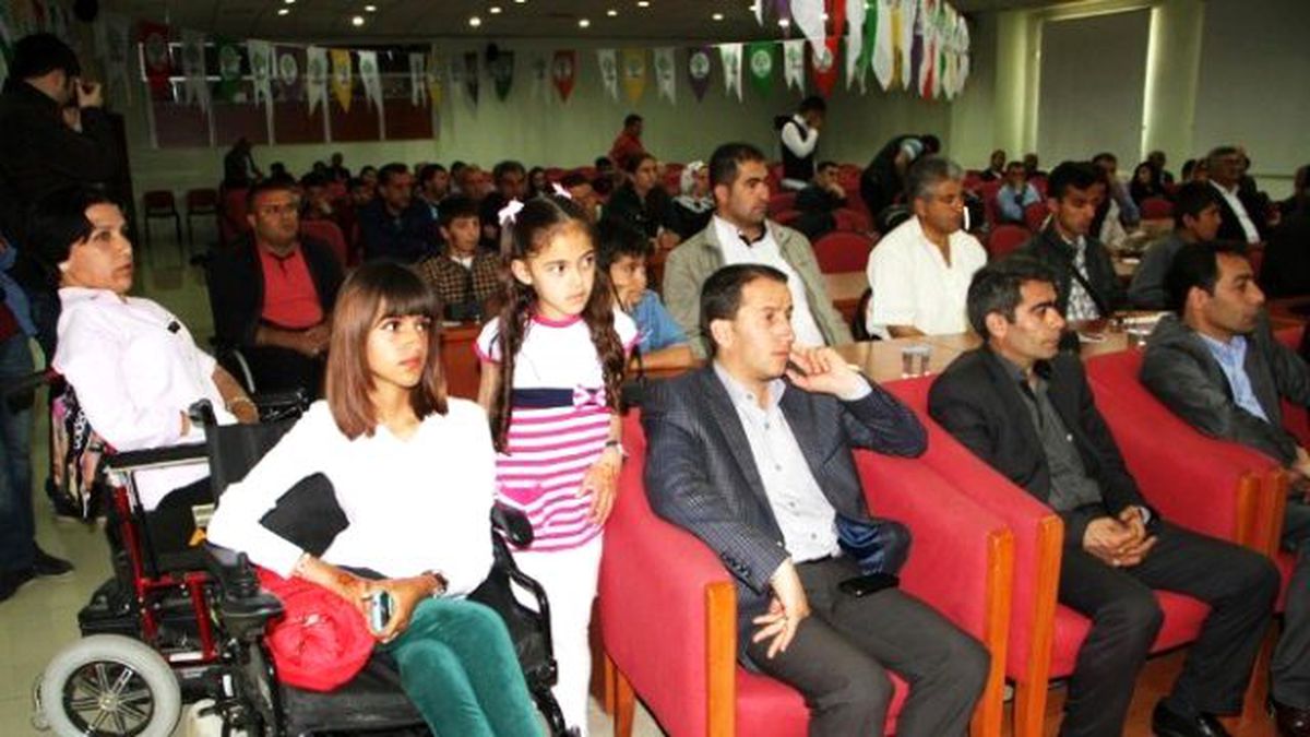 Figen Yüksekdağ Engellilerle Bir Araya Geldi