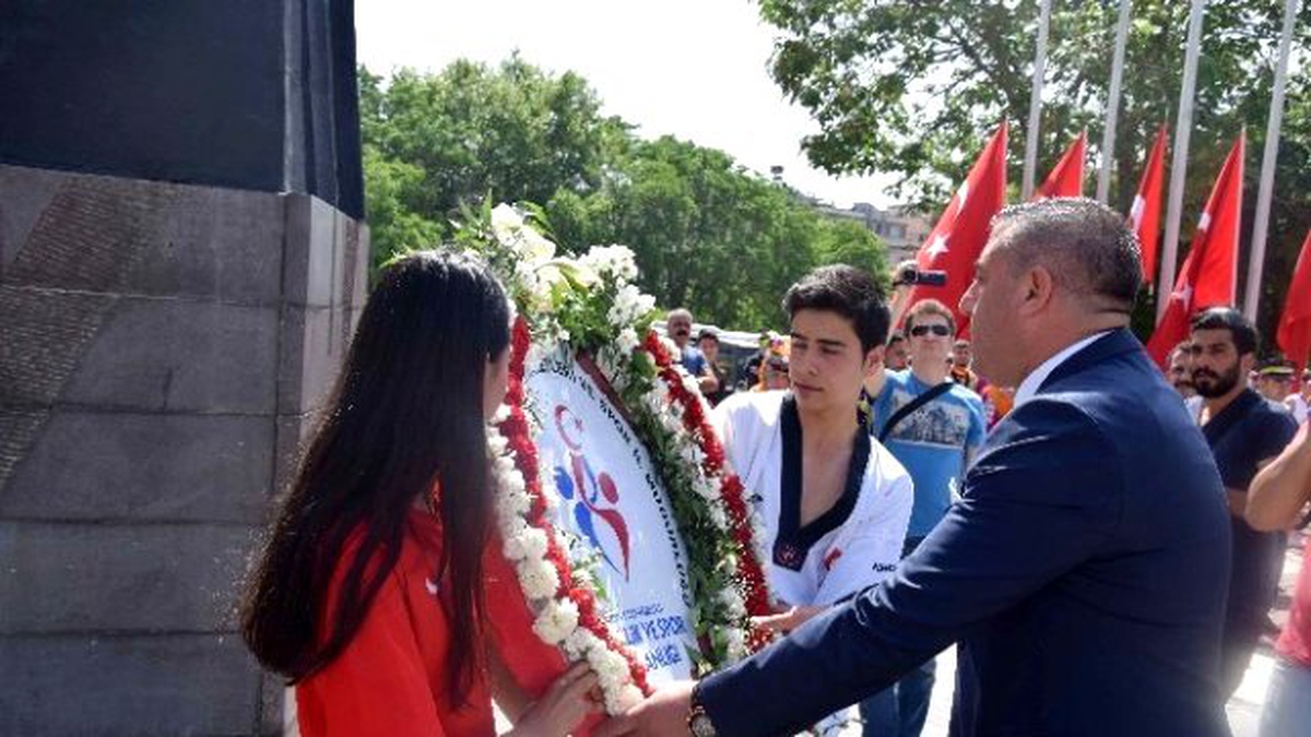 Gaziantep\'te 19 Mayıs Gençlik ve Spor Bayramı Kutlamaları