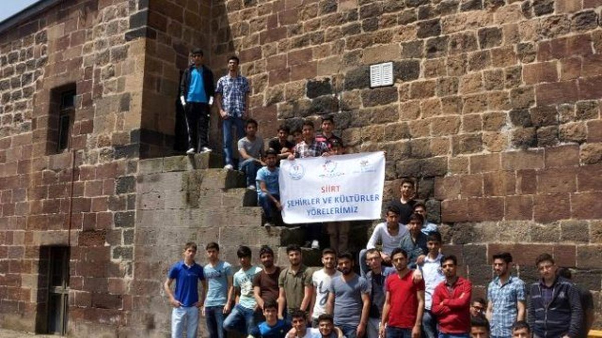 Gençler Bitlis\'i Gezdi