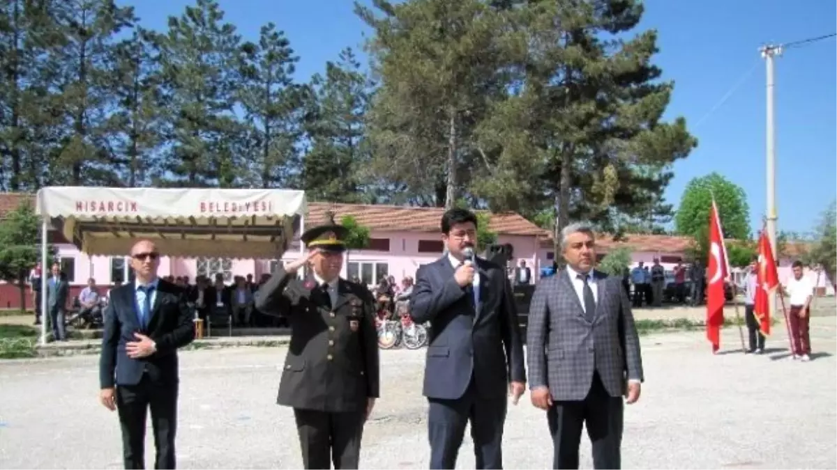 Hisarcık'ta Atatürk'ü Anma Gençlik ve Spor Bayramı Etkinlikleri