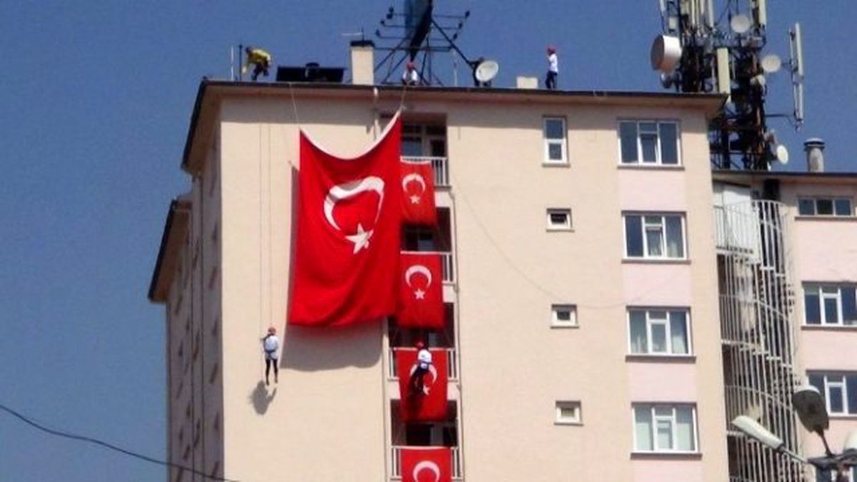 Isparta\'da 19 Mayıs Kutlamaları