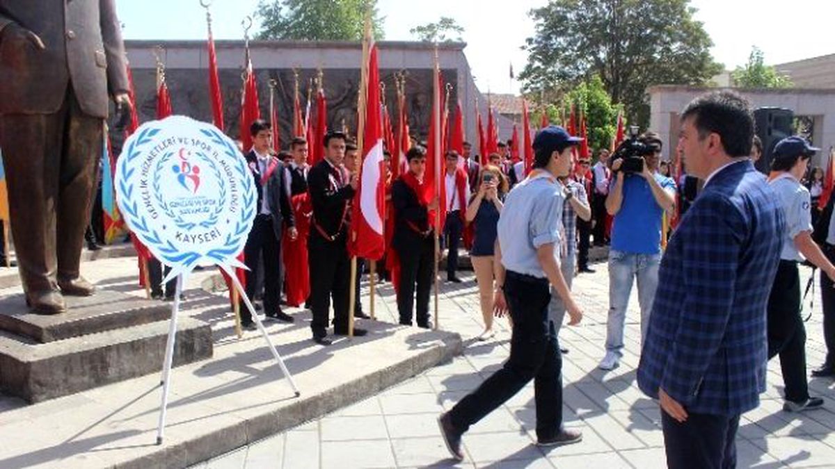 Kayseri\'de 19 Mayıs Kutlamaları Başladı