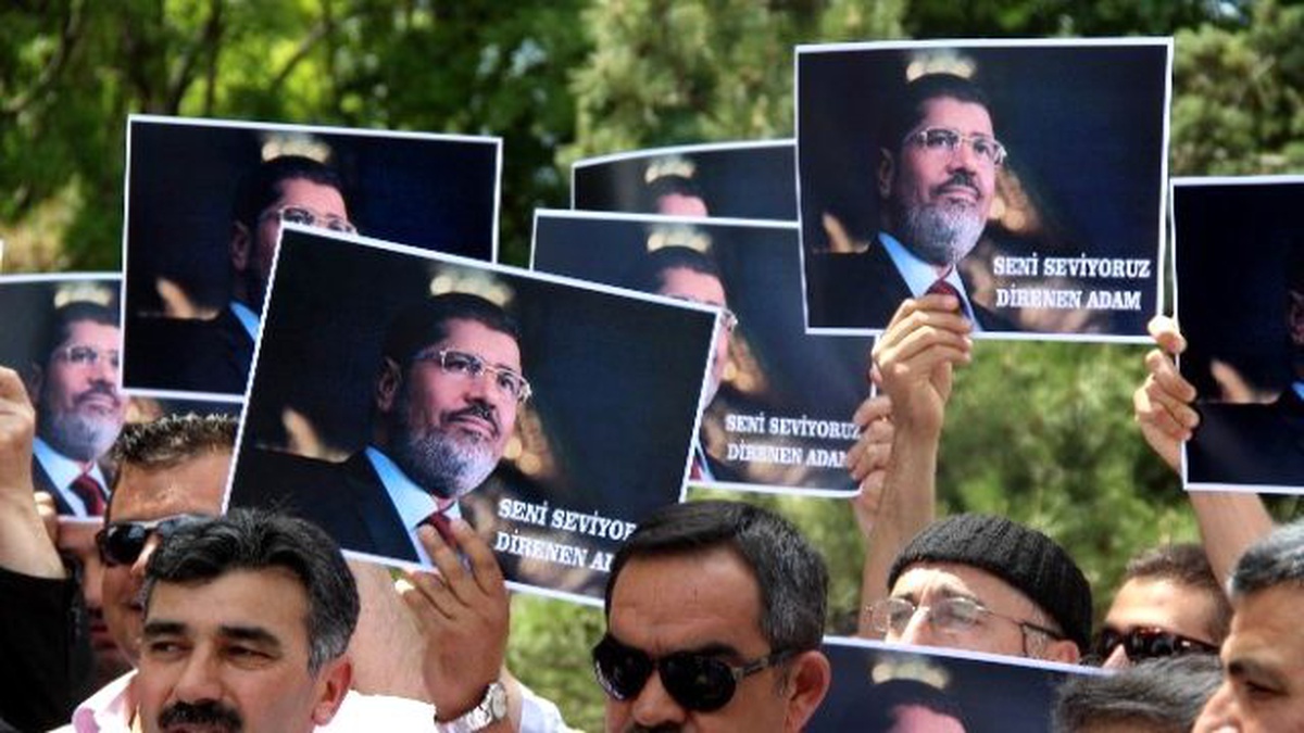 Kayseri Gönüllü Kültür Kuruluşları Mursi\'nin İdam Kararına Tepki