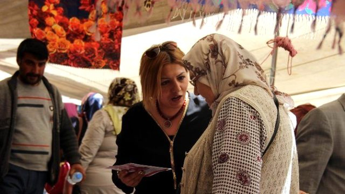 MHP Kadın Kolları Seçim Çalışmalarında Hız Kesmiyor