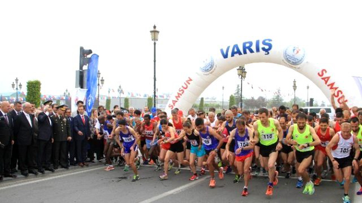 Samsun 19 Mayıs Yarı Maratonu Nefes Kesti