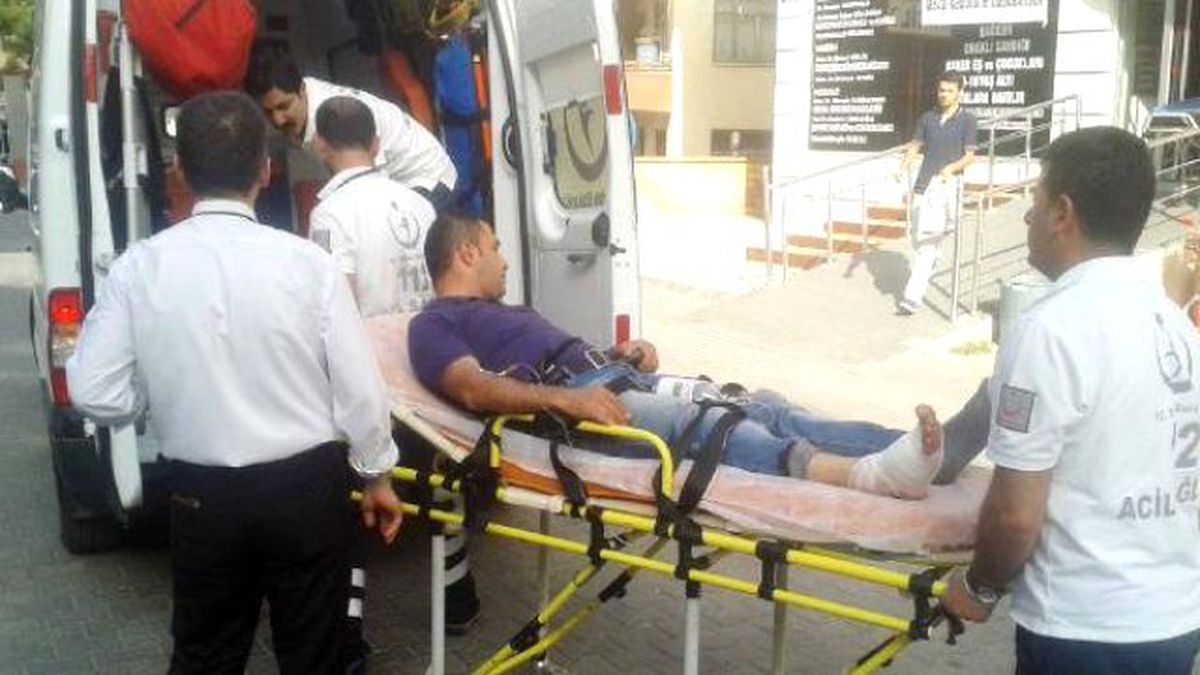 Şanlıurfa\'da Polis Kazara Kendini Vurdu