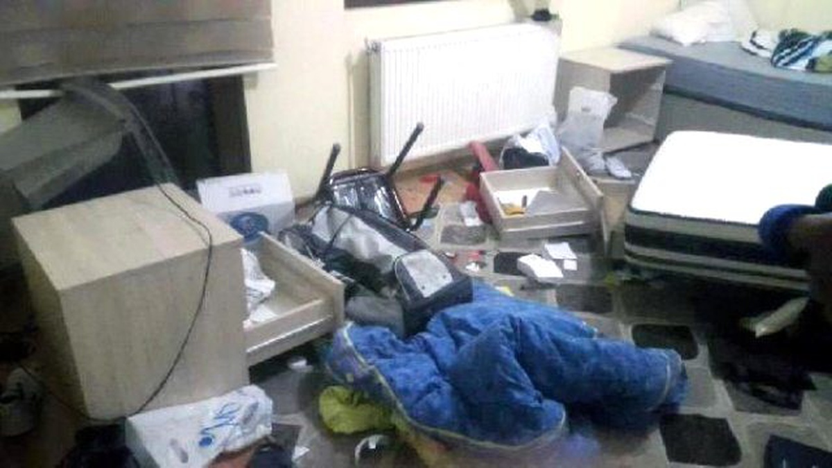 Taraftar, Yeni Diyarbakırspor Kulüp Binasını Tahrip Etti