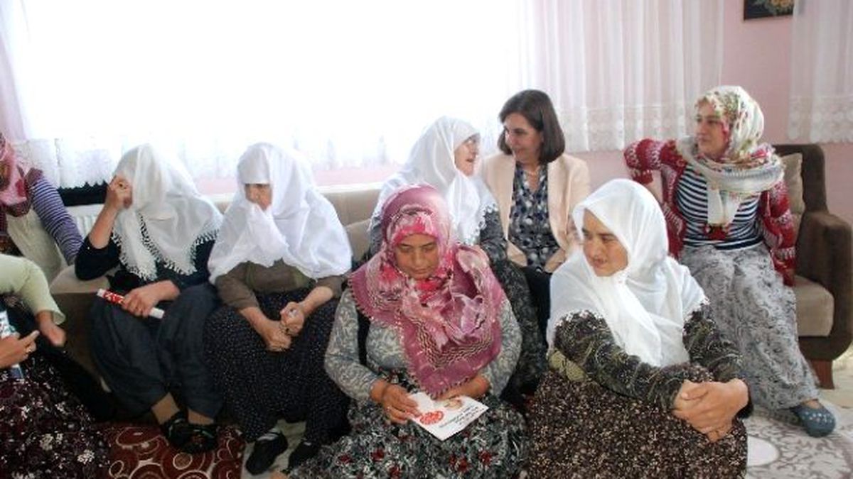 Usluer Radyo Programında Soruları Yanıtladı