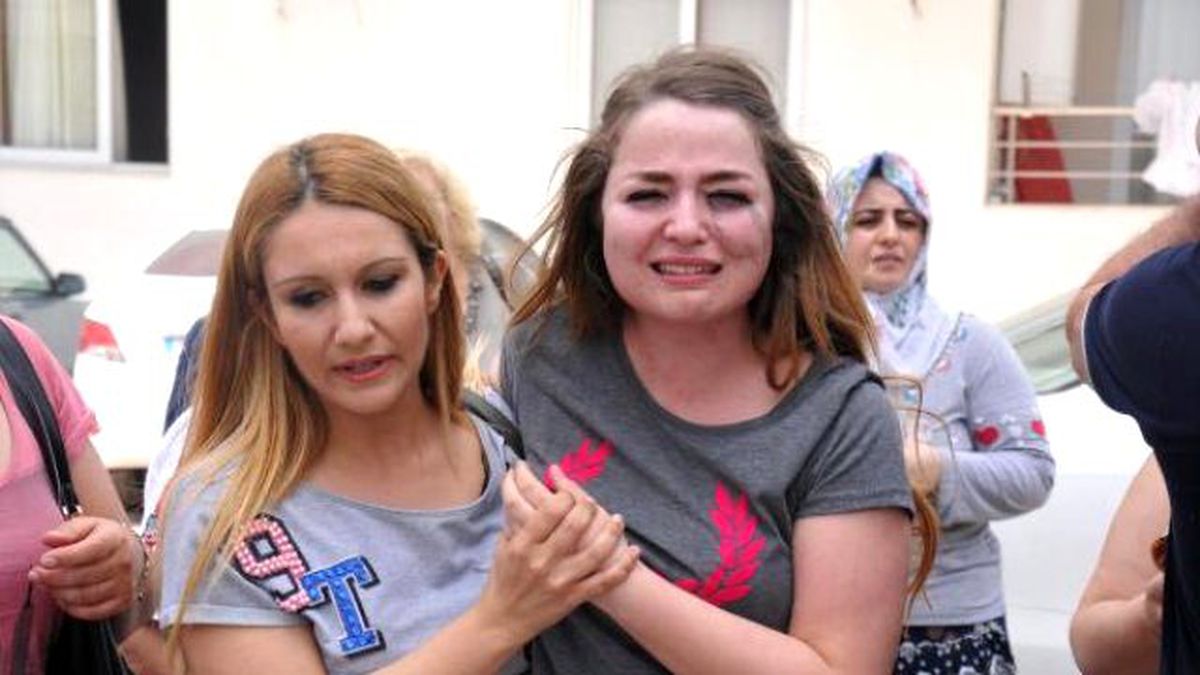 İtfaiye Merdiveni Kısa Kaldı, Genç Kız Ölümden Döndü