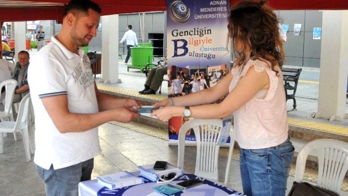 Adnan Menderes Üniversitesi Esnafları Yalnız Bırakmadı