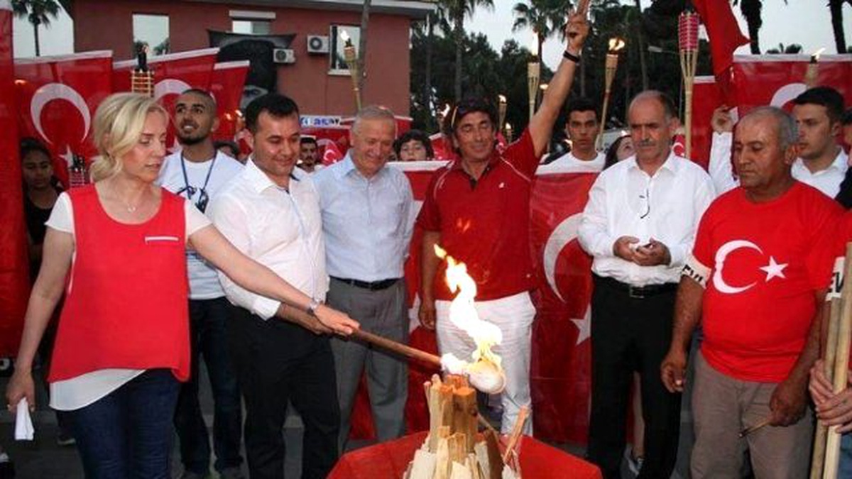 Alanya\'da 5 Bin Kişi, 19 Mayıs Yürüyüşüne Katıldı